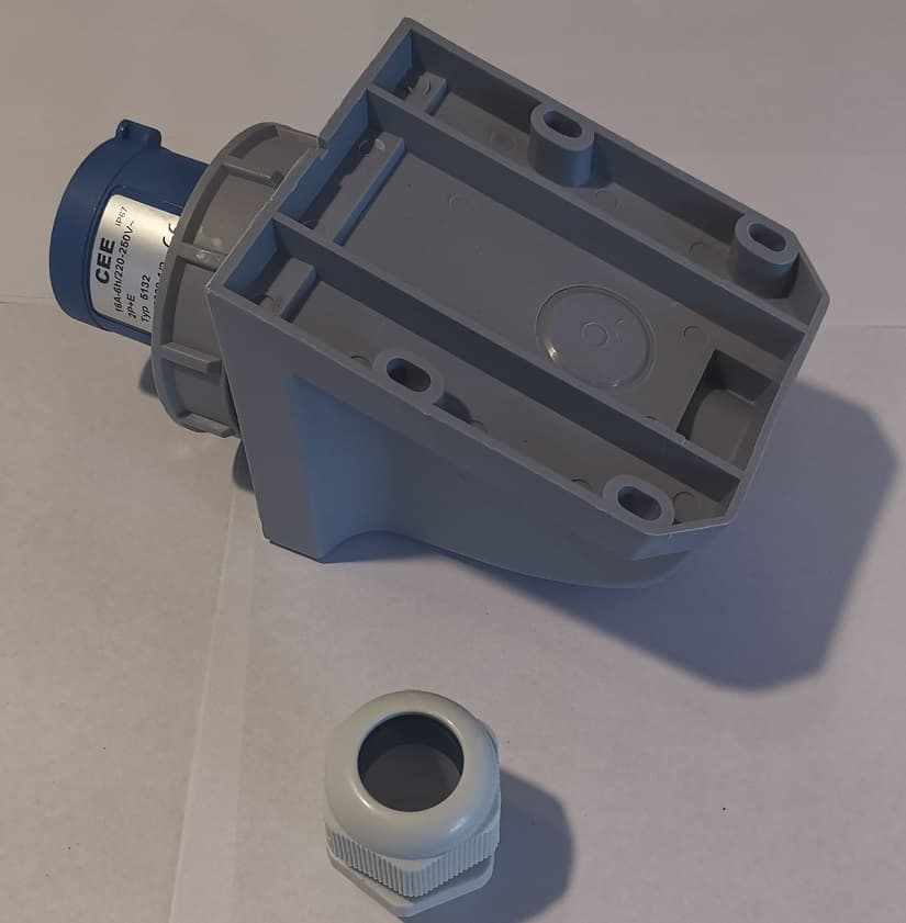 16A IP67 Inlet Surface Mounted Male