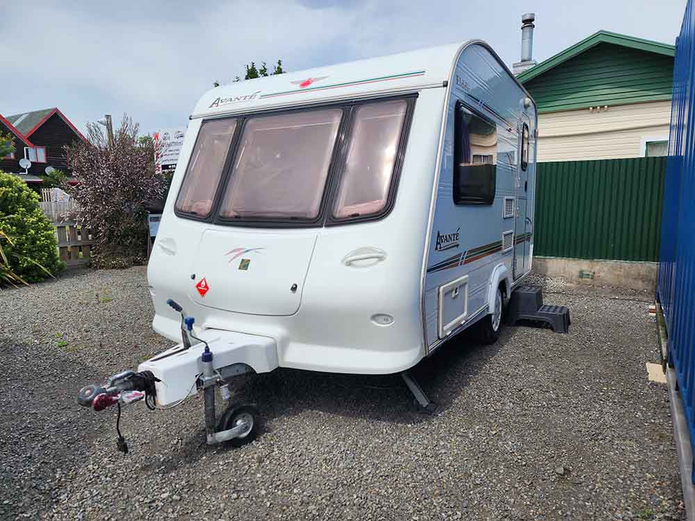 Elddis Avante Euro UK Caravan for sale in Hawkes Bay from Smile Caravans